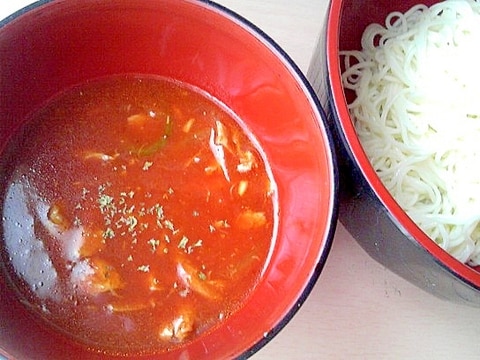 ツナとトマトのイタリアン風温かい素麺つゆ